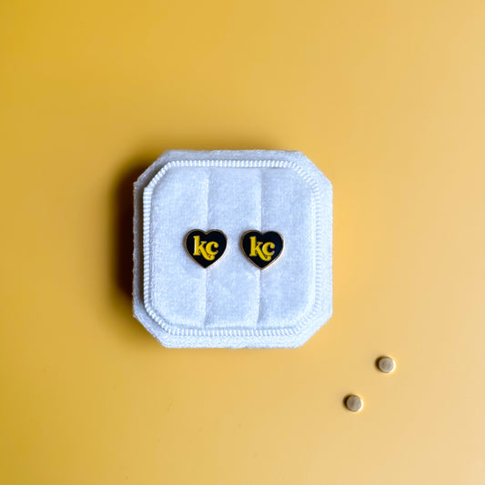 Tiger KC Heart Stud Earrings