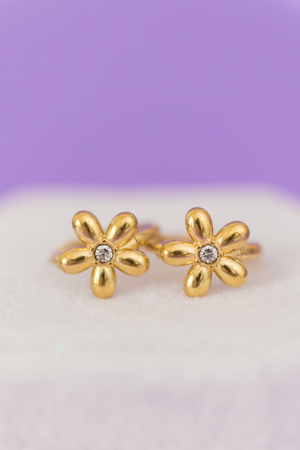 Bloom Huggie Hoops