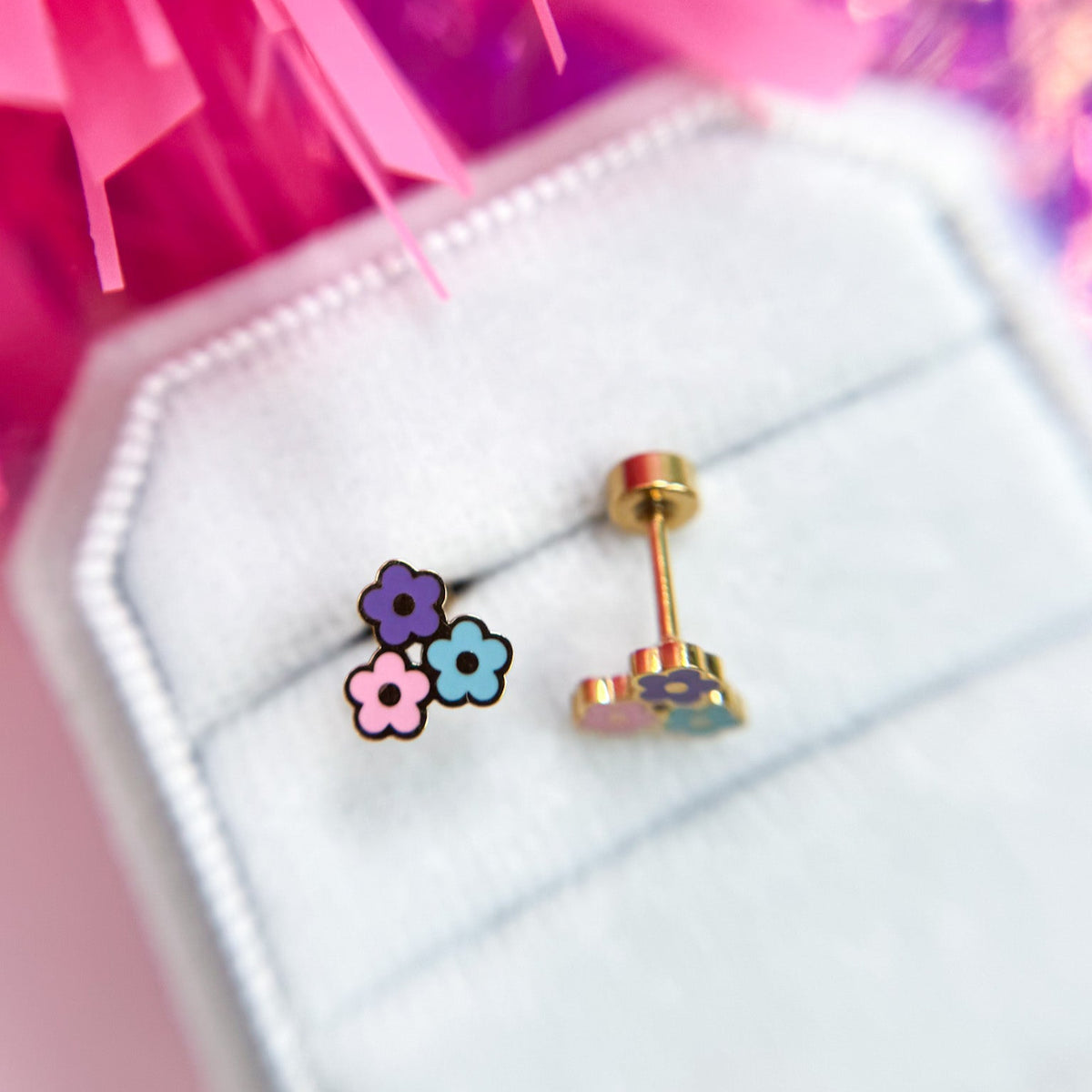 Pair of flower power stud earrings