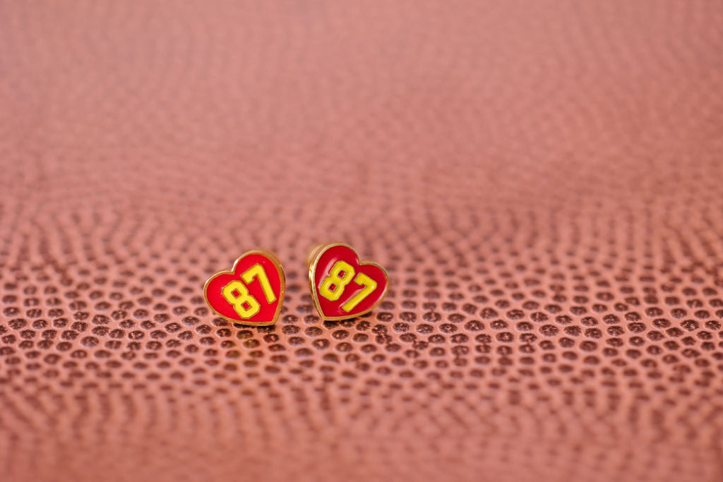 #87 heart stud earrings close-up