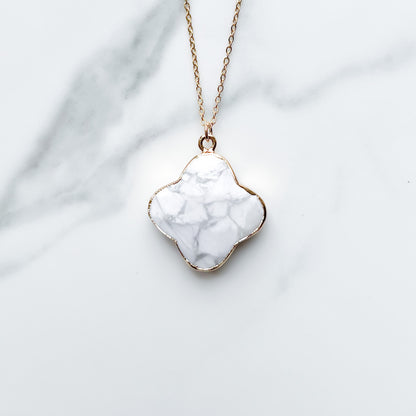 Semi precious healing gemstone clover shaped pendant necklace in howlite