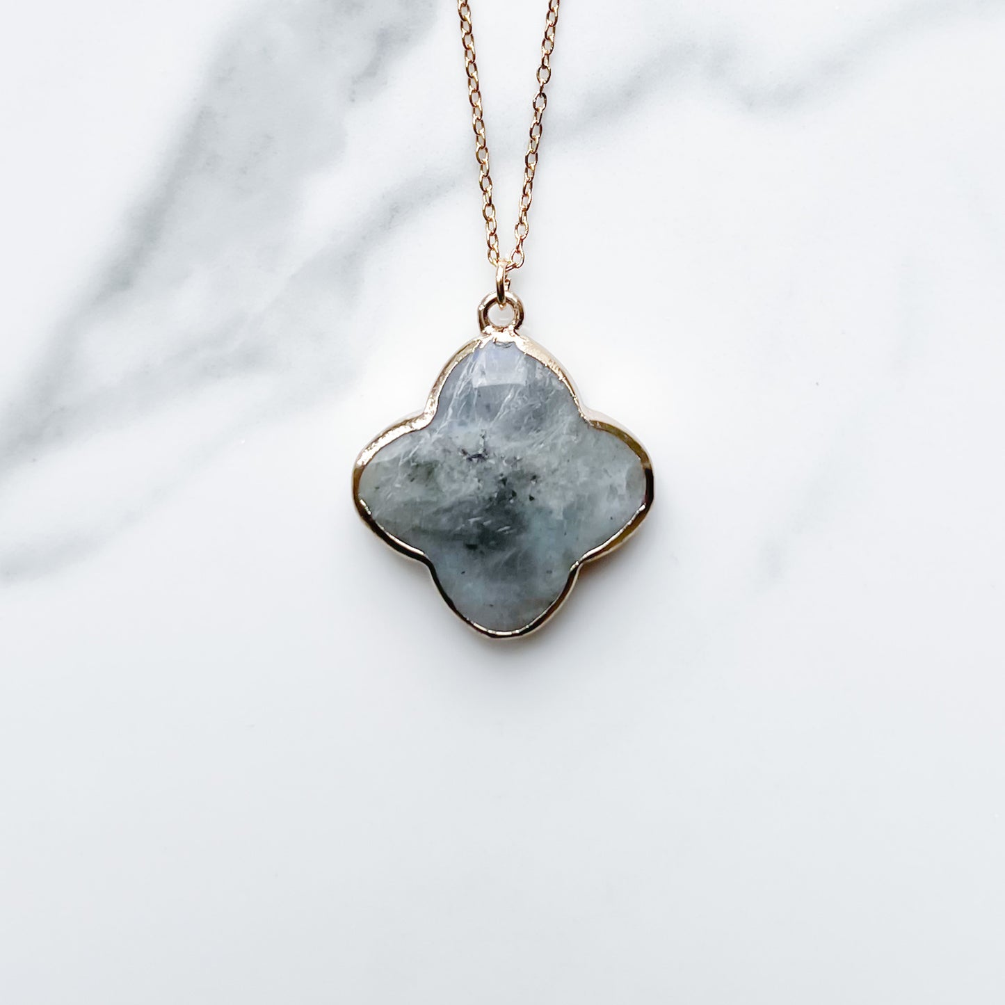 Semi precious healing gemstone clover shaped pendant necklaces in labradorite